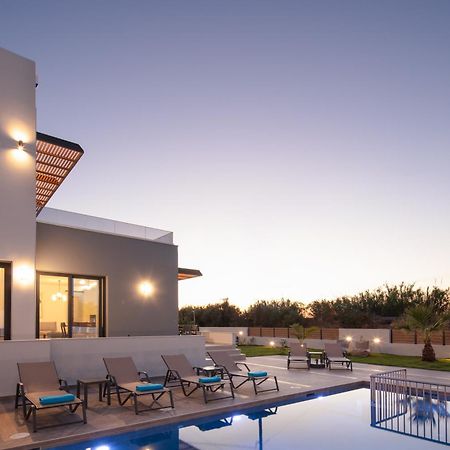 Sunnyside Villas, Ideal For Vibrant Stays,By Thinkvilla Pigianos Kampos  Exterior photo