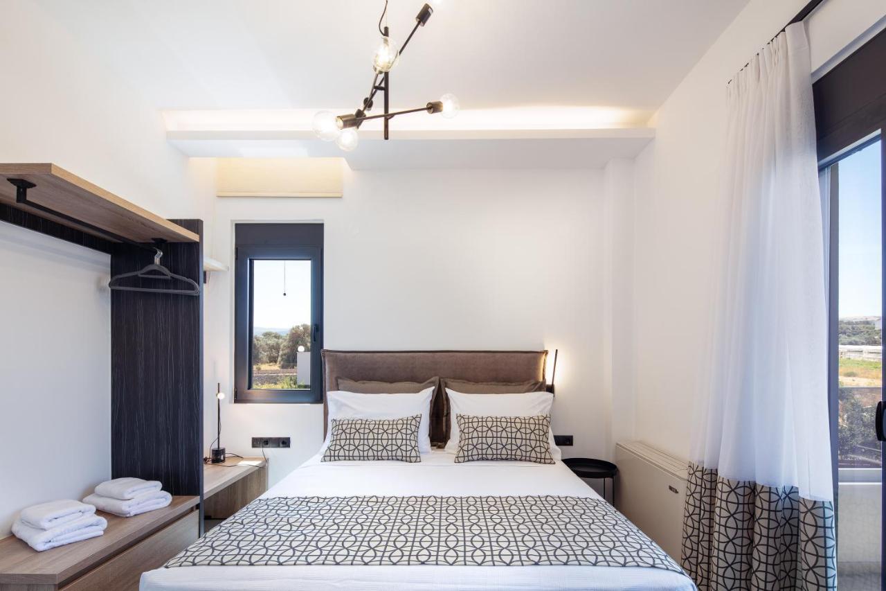 Sunnyside Villas, Ideal For Vibrant Stays,By Thinkvilla Pigianos Kampos  Exterior photo