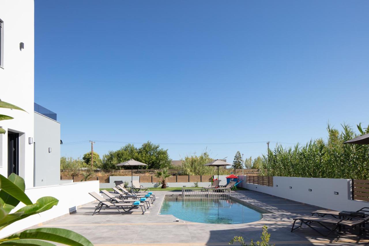 Sunnyside Villas, Ideal For Vibrant Stays,By Thinkvilla Pigianos Kampos  Exterior photo